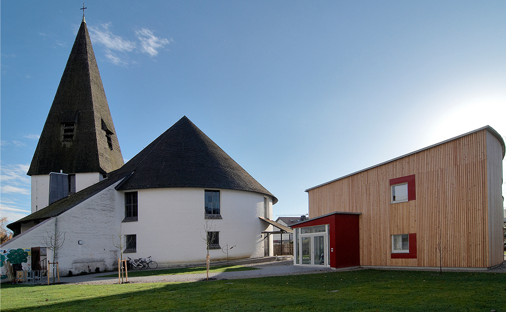 Außenperspektive Kinder- und Jugendhaus Friedenskirche in Dachau