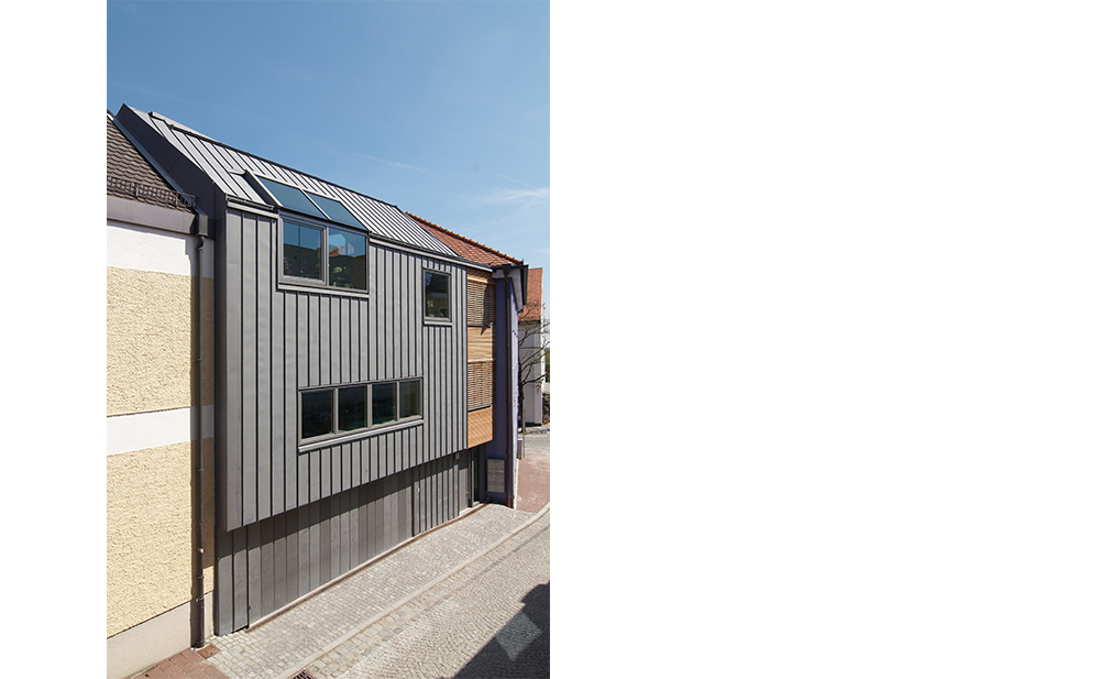Außenperspektive Fassade Mehrfamilienhaus in der Altstadt Dachau